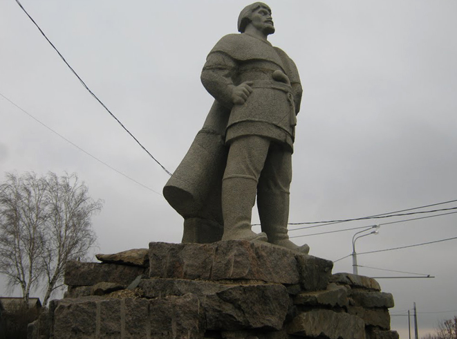 Памятник Емельяну Пугачеву