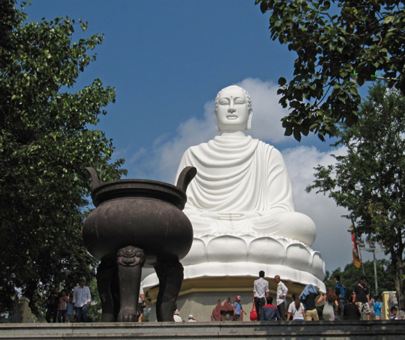 Статуя будды