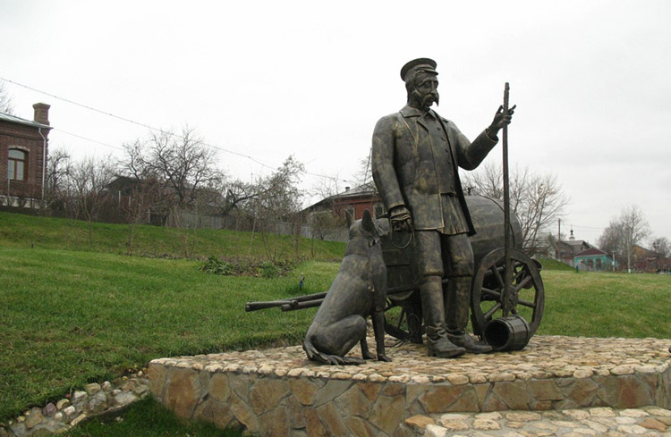 Памятник Водовозу
