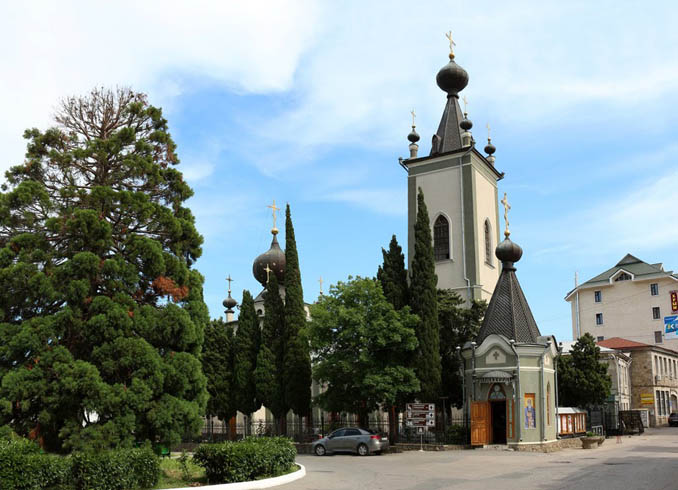 Храм во имя всех Крымских Святых