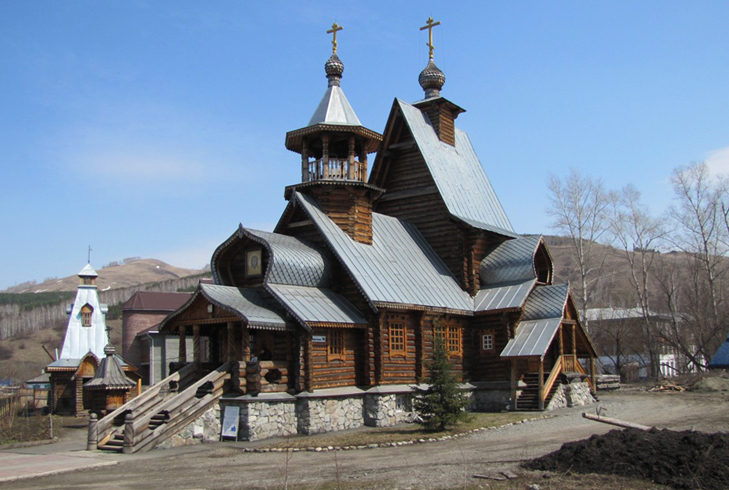 Храм Макария Алтайского