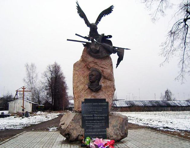 Памятник М. В. Скопину-Шуйскому