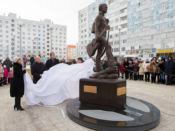 Памятник Высоцкому Владимиру Семеновичу