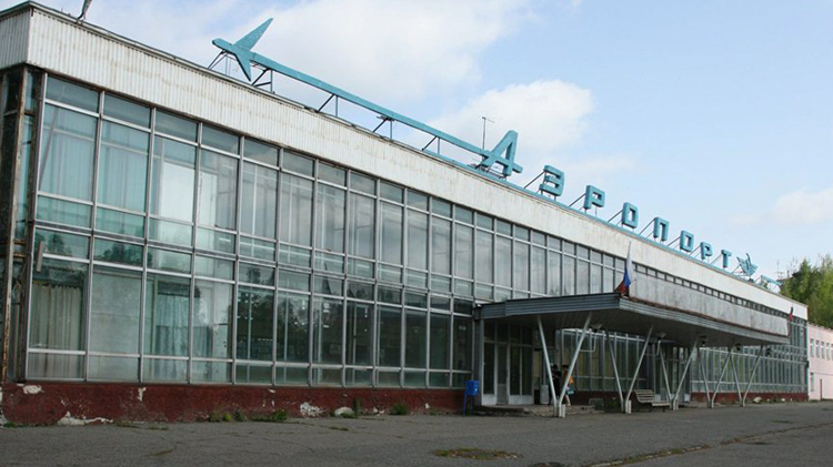 Аэропорт Кировск