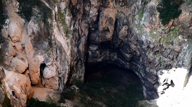 Пещера Ада и Рая