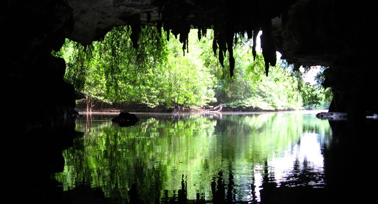Пещера Тхам-Лод