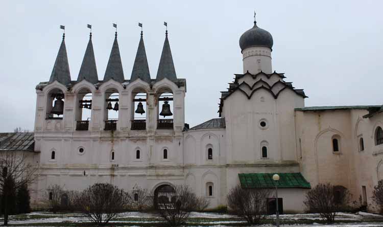 Звонница Успенского монастыря