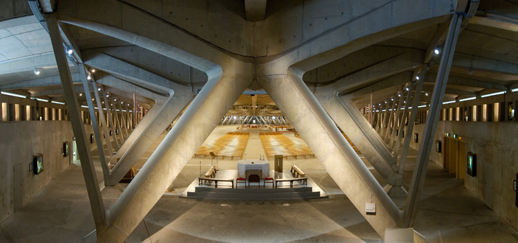 Подземная базилика святого Пия X