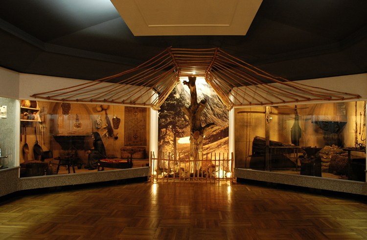 Внутри национального музея