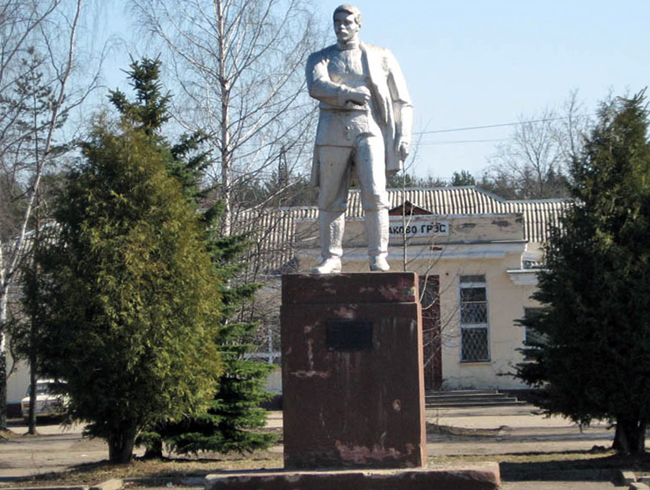 Памятник П. Конакову
