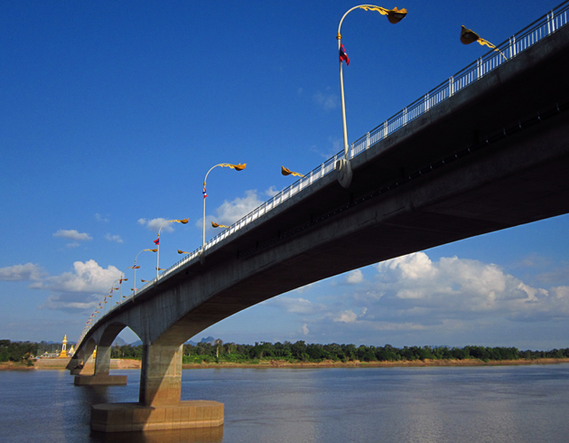 Мост тайско-лаосской дружбы