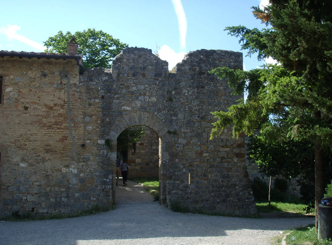Руины ворот