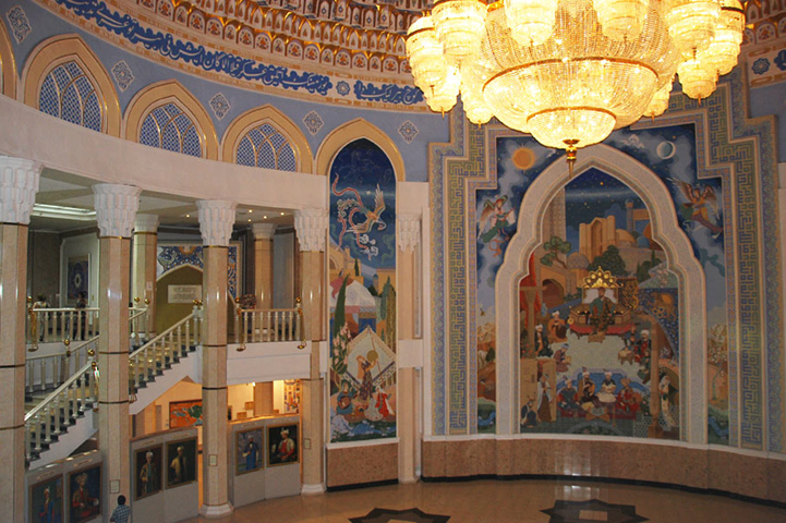 Внутри музея Амира Темура