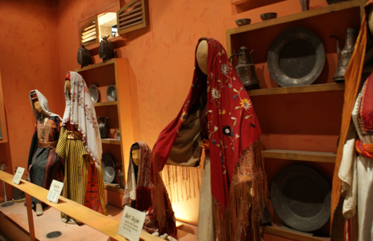 Внутри музея народных традиций