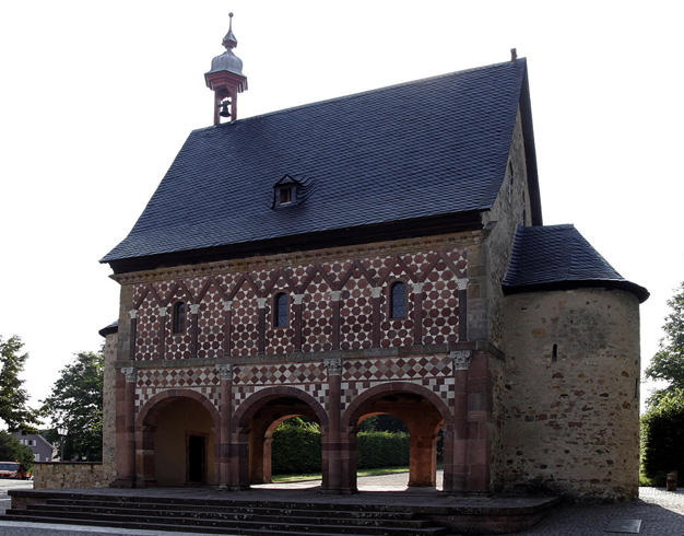 Лоршский монастырь