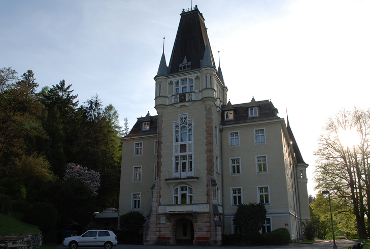 Замок Ментлберг