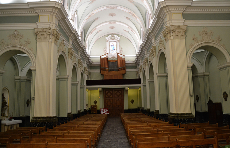 Внутри главного собора